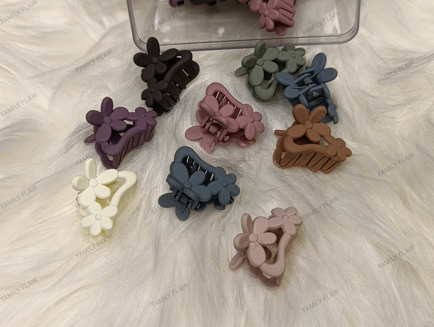 Matte finished hair clips (24pcs)