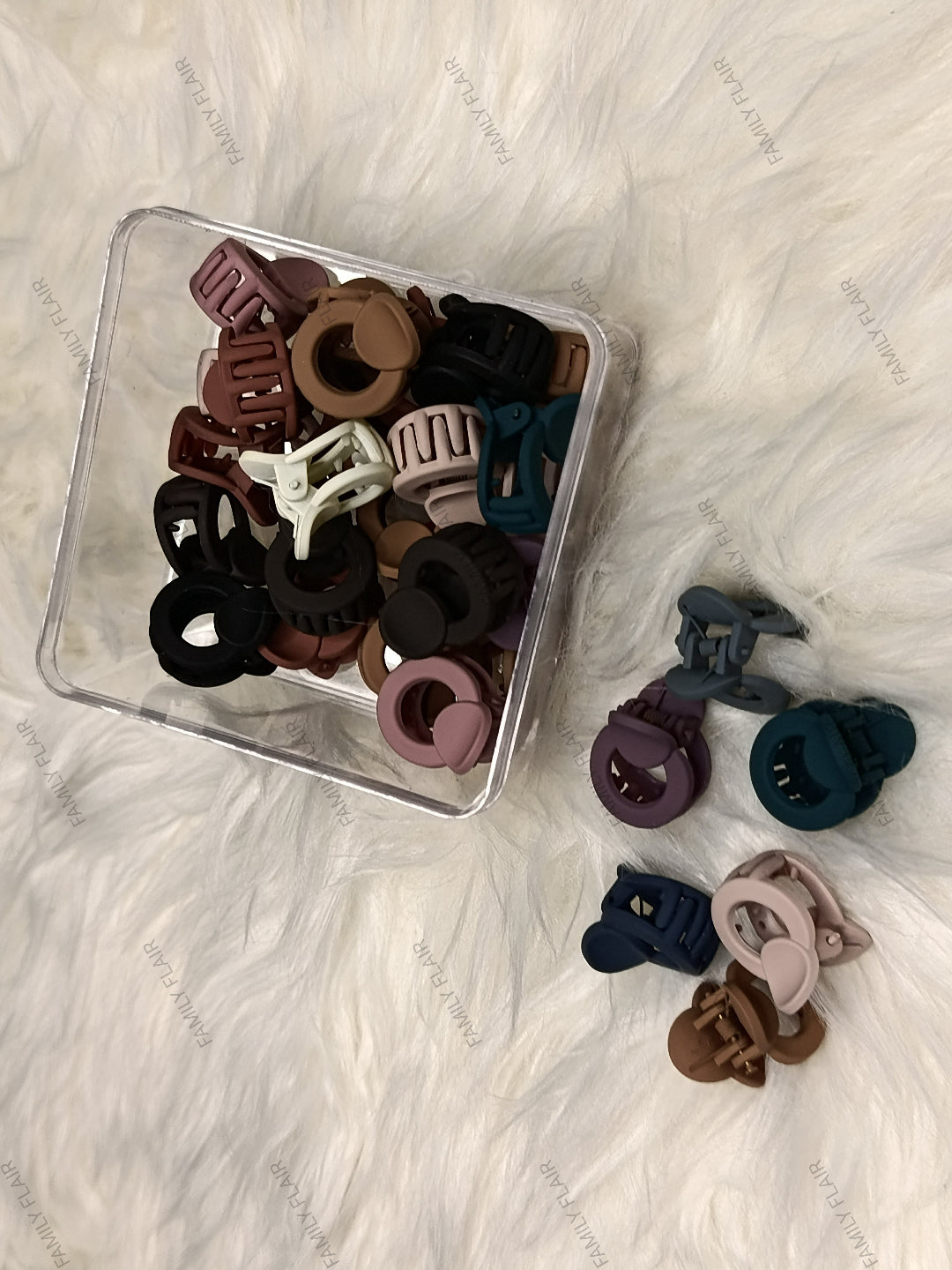 Matte finished hair clips (24pcs)